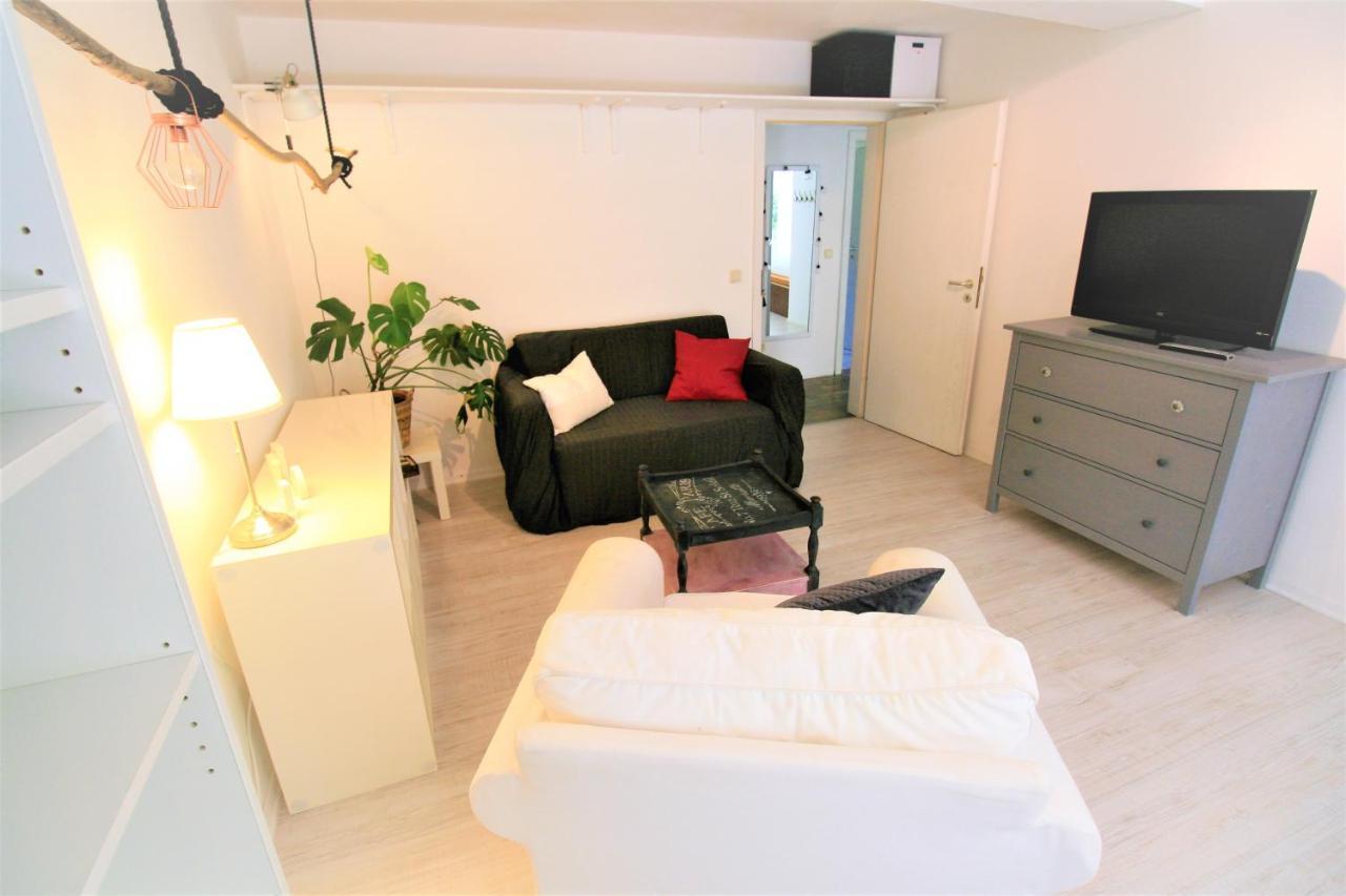 Zentrale Ferienwohnung „Treibholz“ Im Sonnenblumenhaus 弗伦斯堡 外观 照片